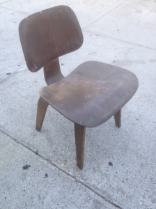 Bent Plywood Eames chair