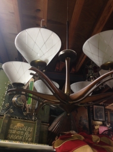 MID CENT LAMP